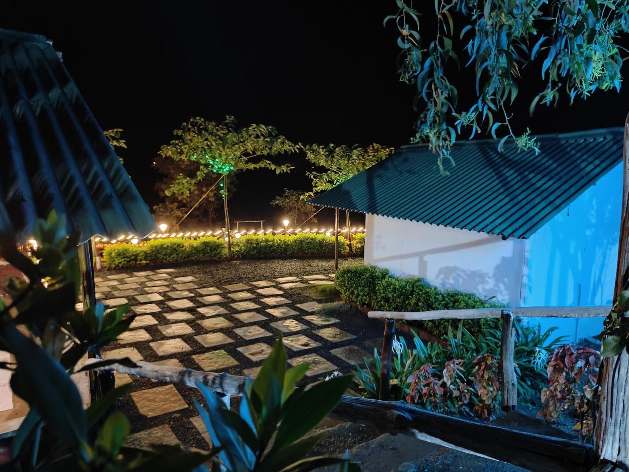 Shelby Pawana Lake Cottages & Camping Tents Lonavala Dış mekan fotoğraf