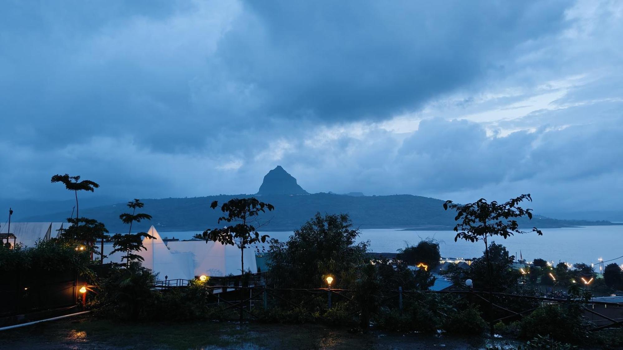Shelby Pawana Lake Cottages & Camping Tents Lonavala Dış mekan fotoğraf