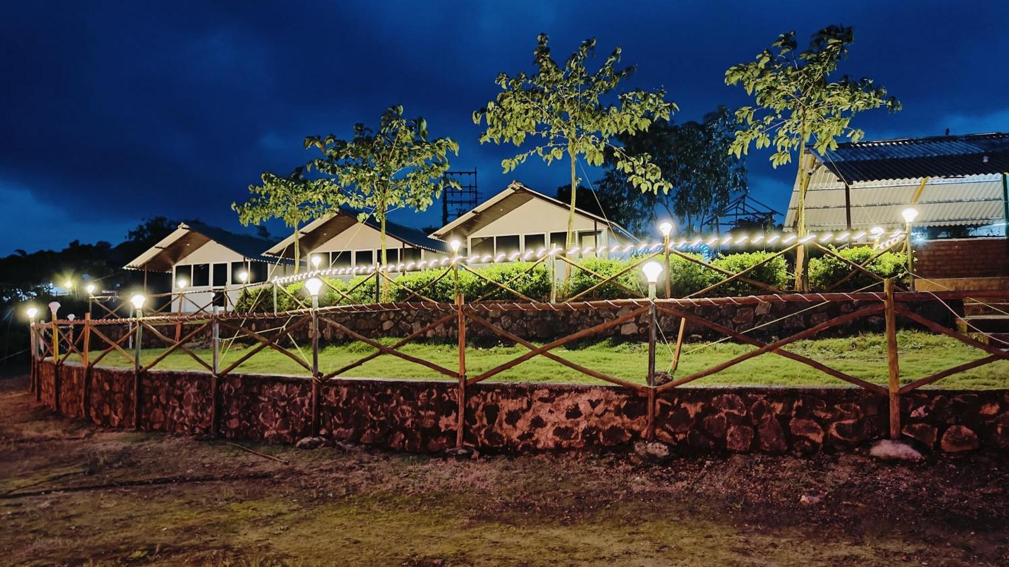 Shelby Pawana Lake Cottages & Camping Tents Lonavala Dış mekan fotoğraf